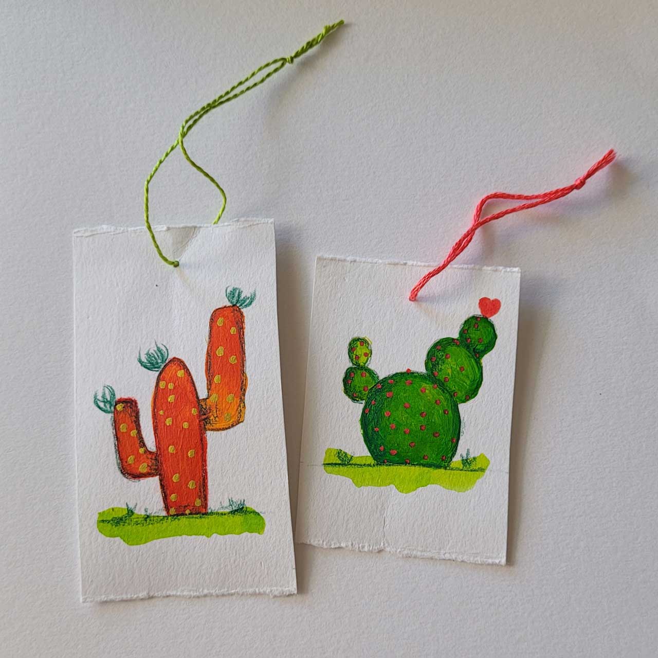 cactus de navidad con acrilicos